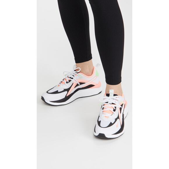 New PUMA RS Curve Sneakers in Puma White/Energy Peach/Elk Green Women's Size 6.5 - Picture 1 of 8
